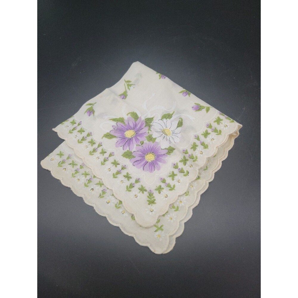 Vintage Purple And White Flower Hankerchief Scalloped Edge Pretty Delicate Vtg